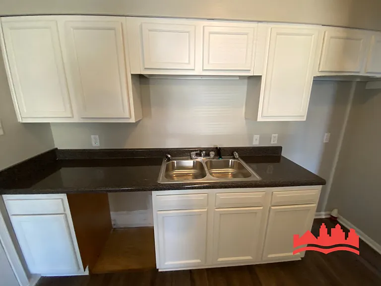 745 Harahan Rd — Photo 10