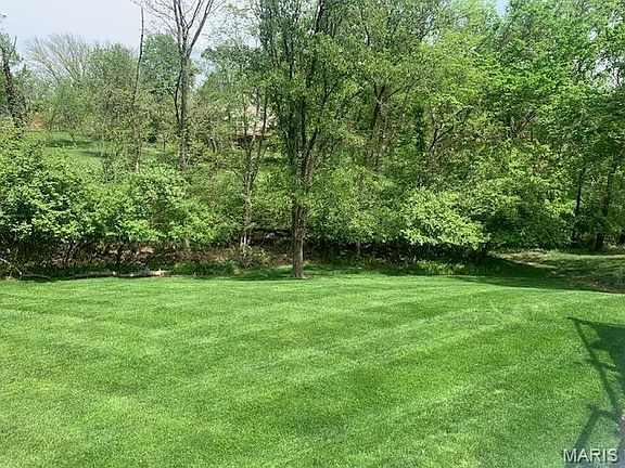 2nd image of 1708 S Woodgrove Ct