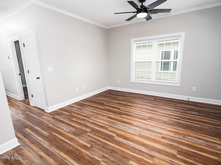 132 Macdonald Blvd — Photo 6
