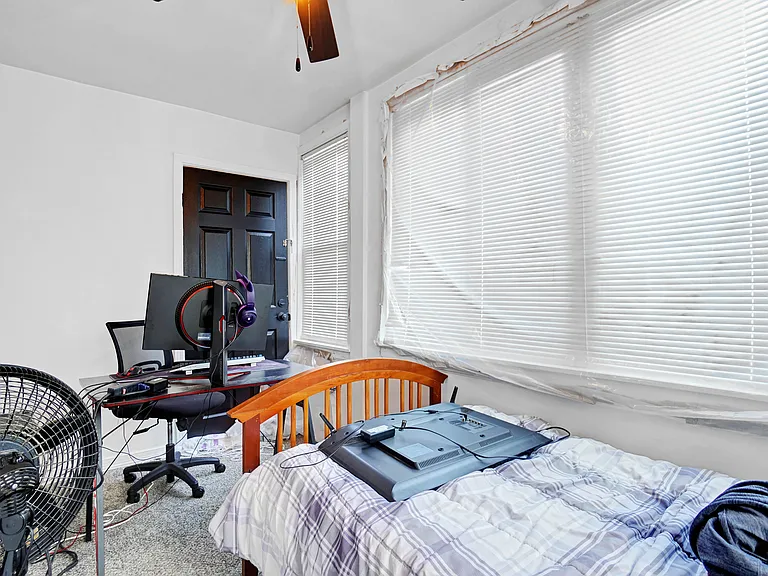 721 S Carpenter St #3R — Photo 10