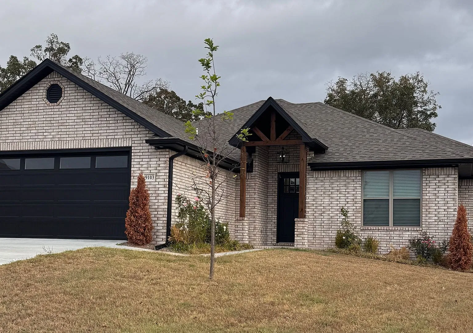 Home for Rent in Desirable Chaffee Crossing — Photo 1