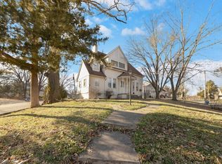 801 N 12th St, Mount Vernon, IL 62864