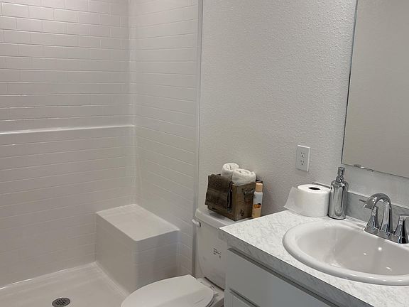 5th image of 50 Freneau Ln