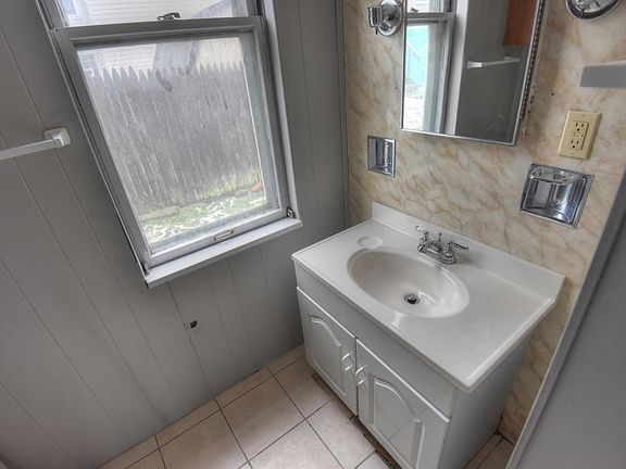 5th image of 361 S Hamilton Ave