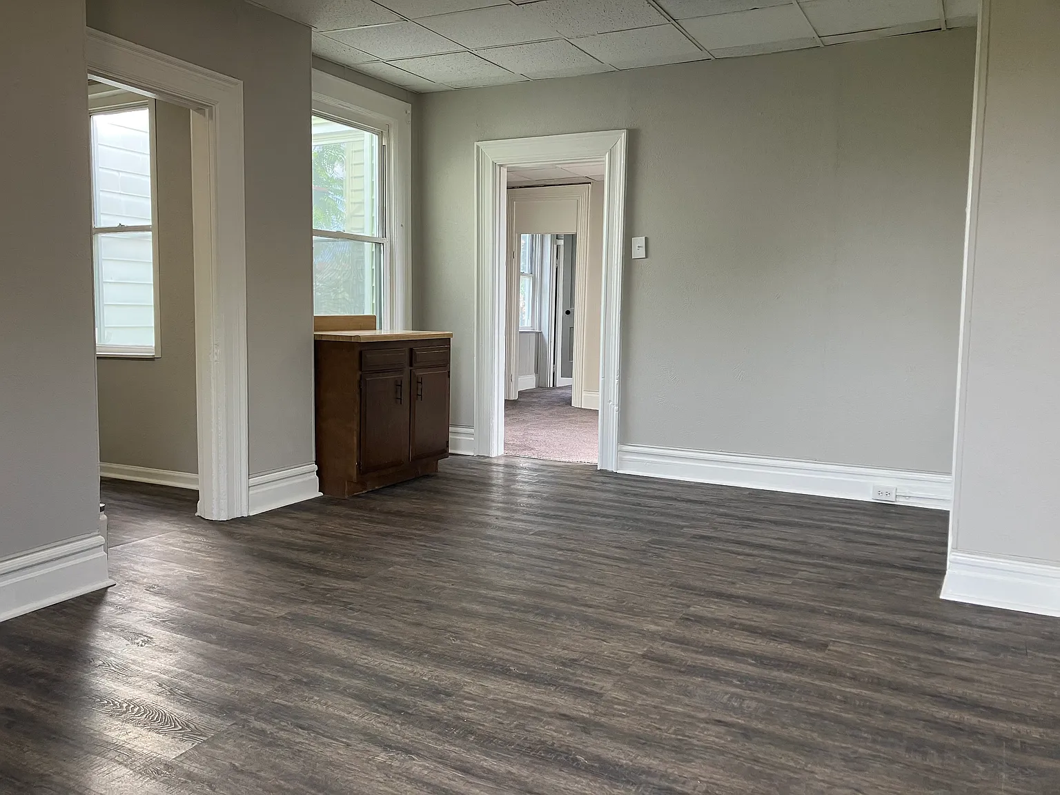 2 bed, 1000 sqft, $1,660 — Photo 3