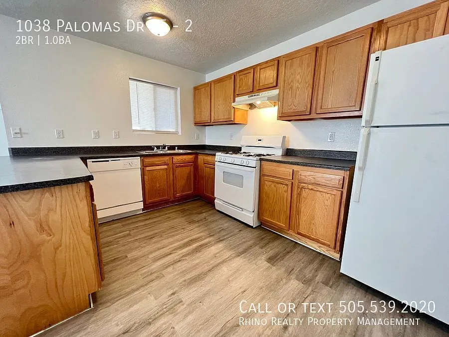 Lovely 2 Bedroom, 1 Bath In The SE! — Photo 4