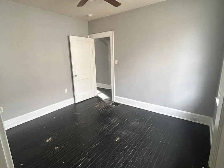 3917 King Pl — Photo 4