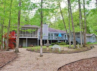 385 Ancient Oak Ln, Newnan, GA 30263