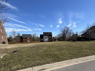 695 Ashbourne Dr, Shelbyville, KY 40065