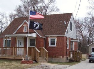 5565 Saint Joseph Ave, Stevensville, MI 49127