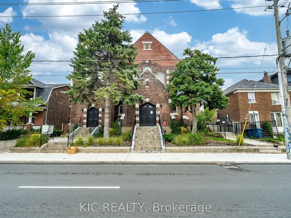 1183 Dufferin St #111, Toronto, ON M6H 4B7