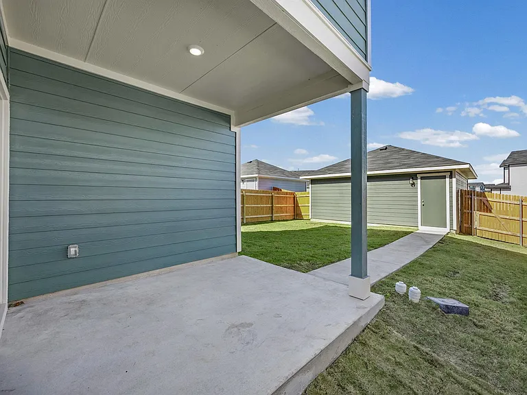 310 Puerto Plata Ave — Photo 22
