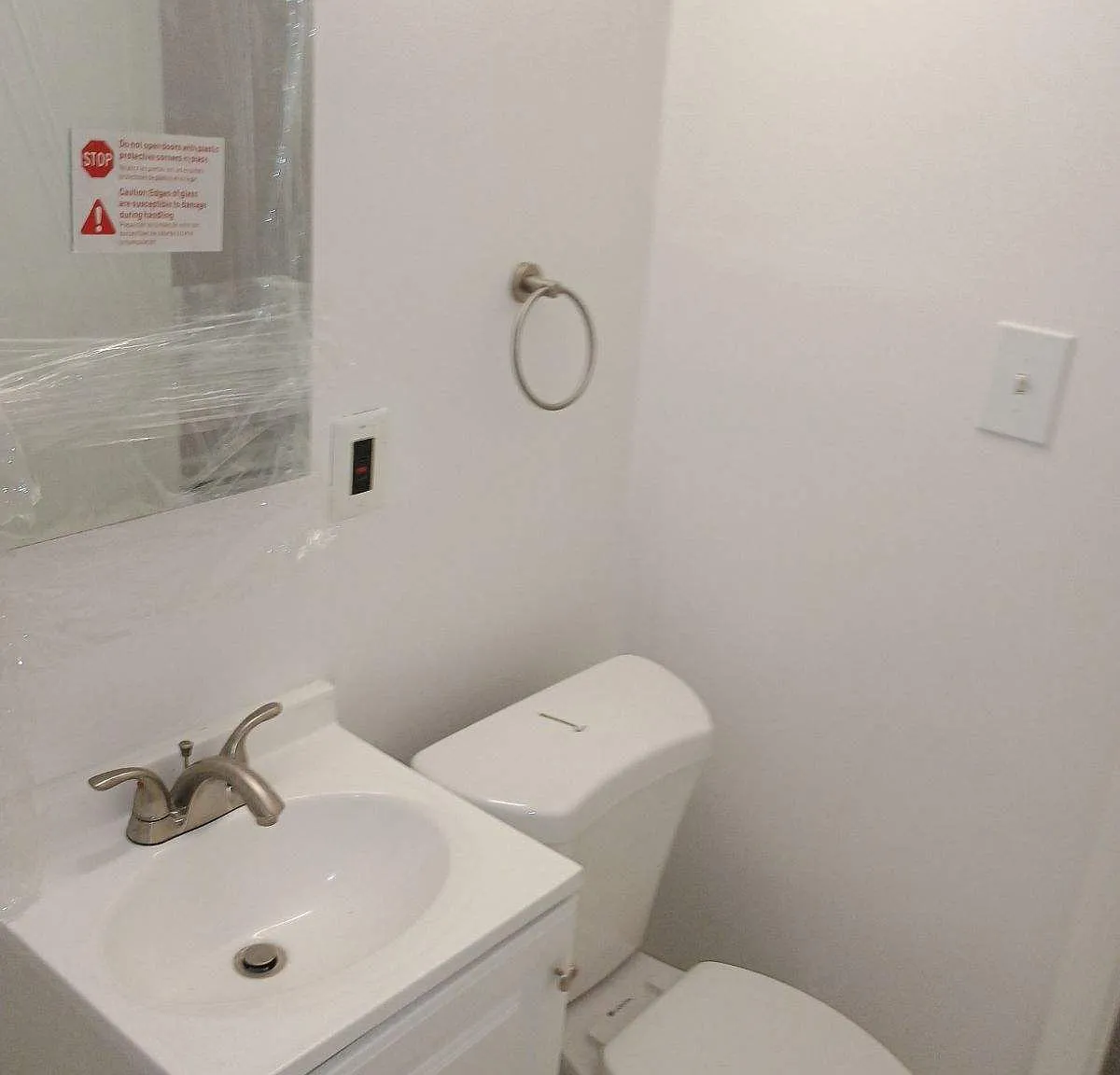 427X Edson Pl NE — Photo 1