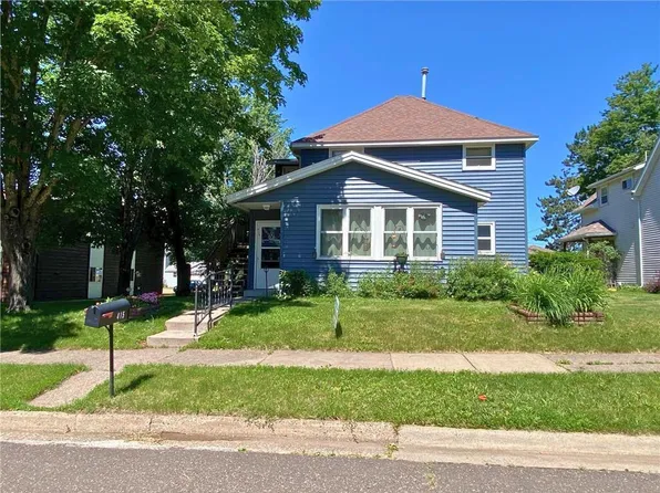 415 Court Ave N, Sandstone, MN 55072