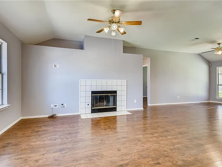 1804 Whirlwind Trl — Photo 6