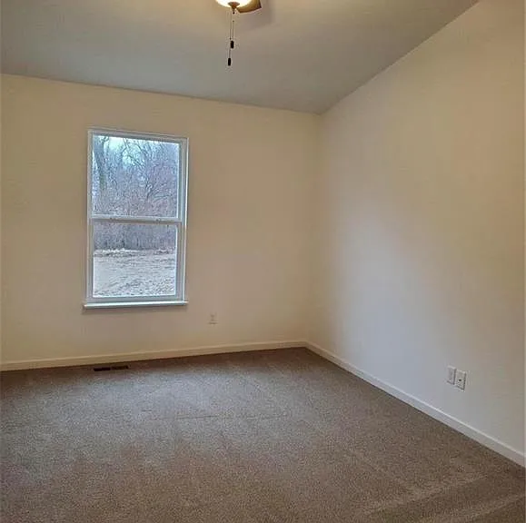 3611 Welland Ave — Photo 8