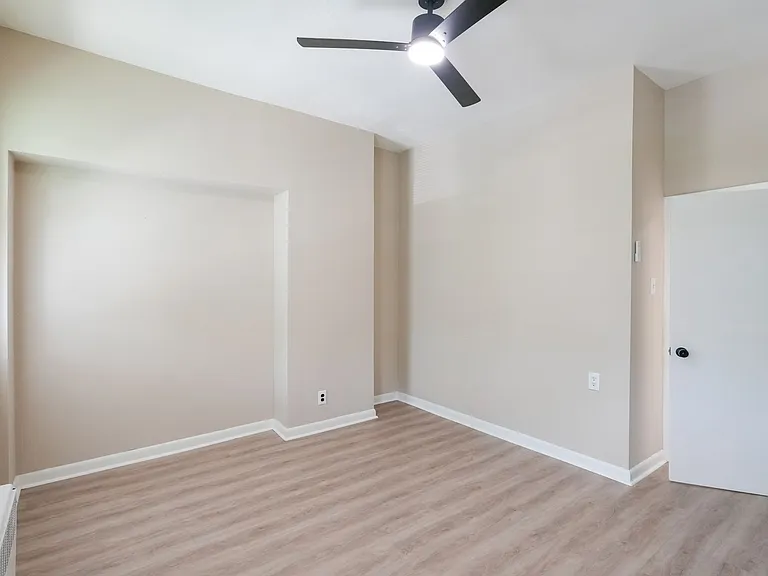 2109 S 67th St — Photo 12