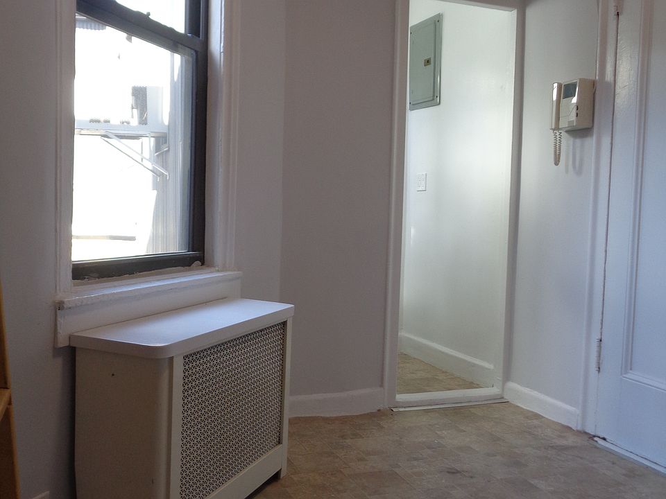 1st image of 949 W End Ave Ph D