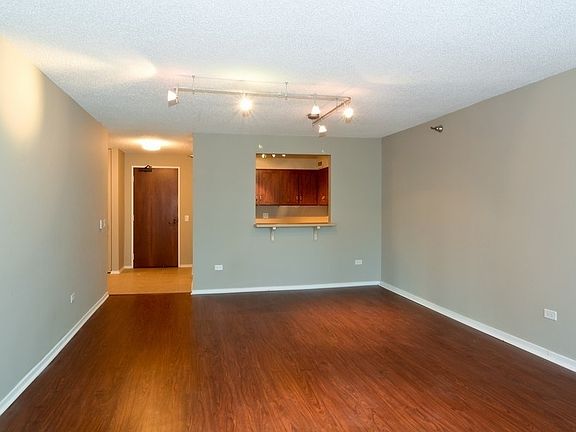 3rd image of 440 N McClurg Ct APT 720-S