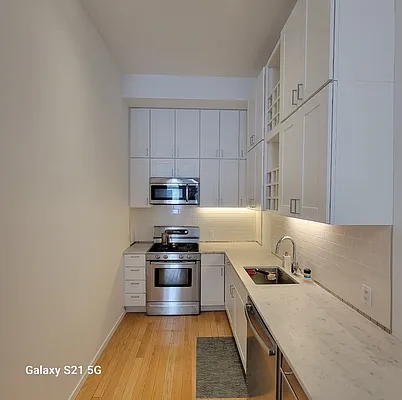 Rented by Oxford Property Group | media 16