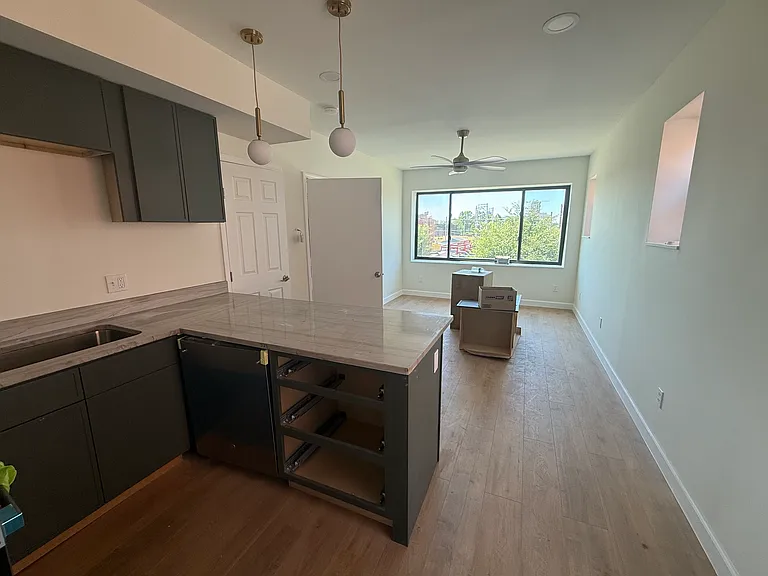 4969 Fountain Ave #2 — Photo 6