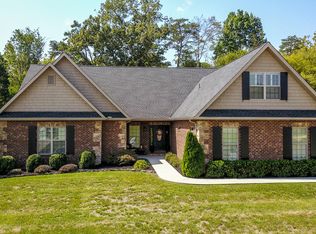 1625 Inverness Dr, Maryville, TN 37801