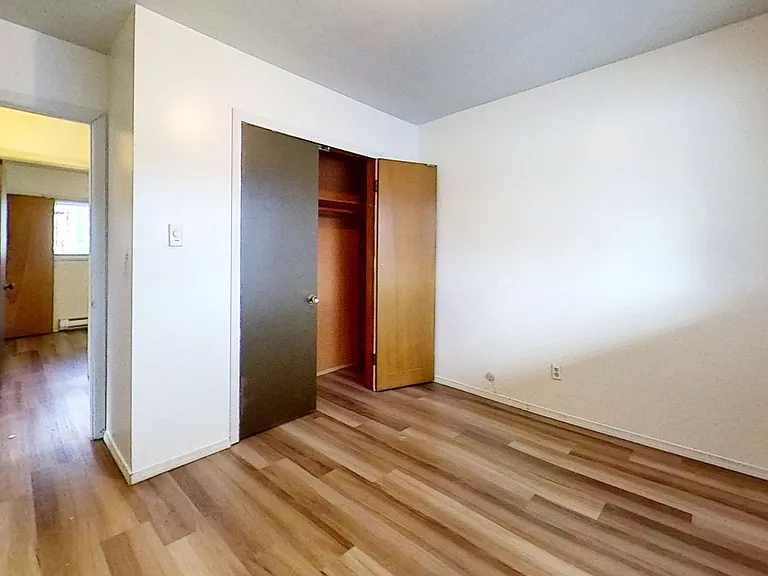 200 Grover St — Photo 9