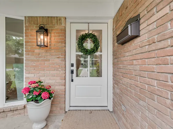 13427 Purple Sage Rd, Dallas, TX 75240