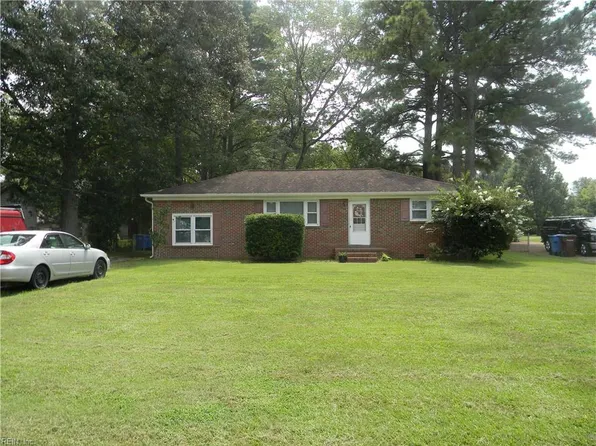 260 Ewell Ln, Chesapeake, VA 23322