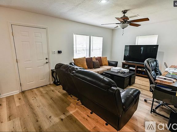 5th image of 1331 Gibbs Dr
