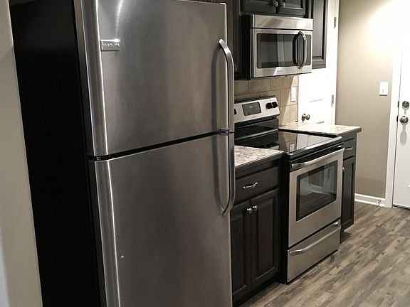 4th image of 1522 NE Erin Ct
