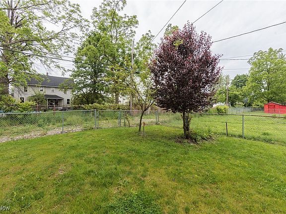 3rd image of 1930 E 30th St