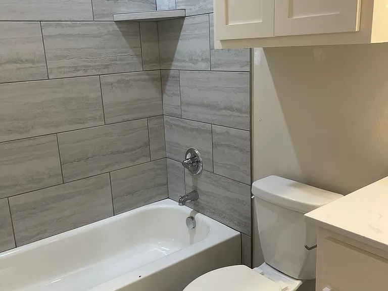 1313 Brooks Dr — Photo 9
