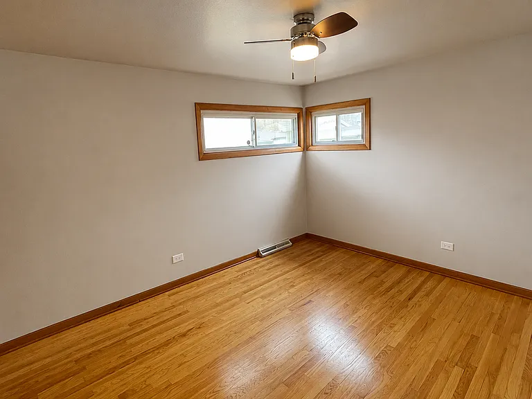 120 Mildred Ln — Photo 7