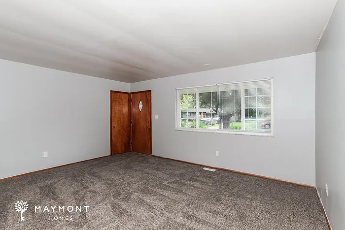 3 bed, 1.5 bath, 1436 sqft, $2,095 — Photo 2