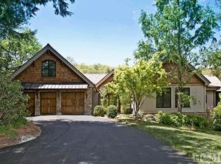 131 Ravenel Pt, Highlands, NC 28741