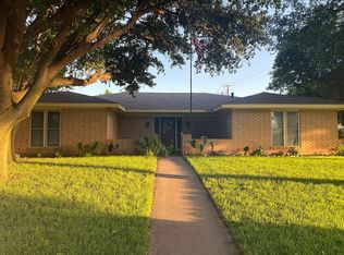 1200 Amherst St, Burkburnett, TX 76354