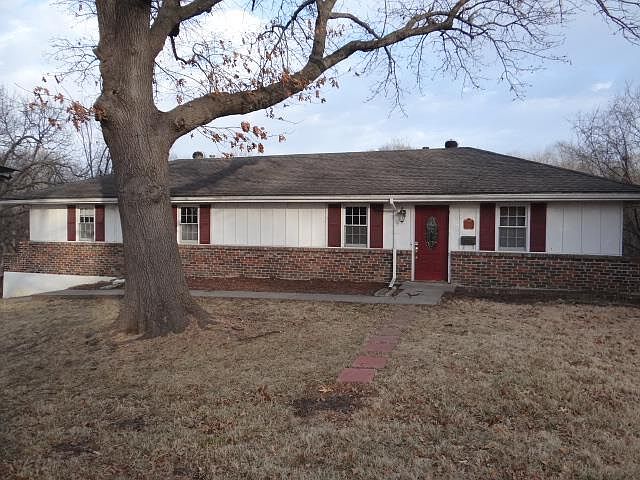 1st image of 2115 S 50th St