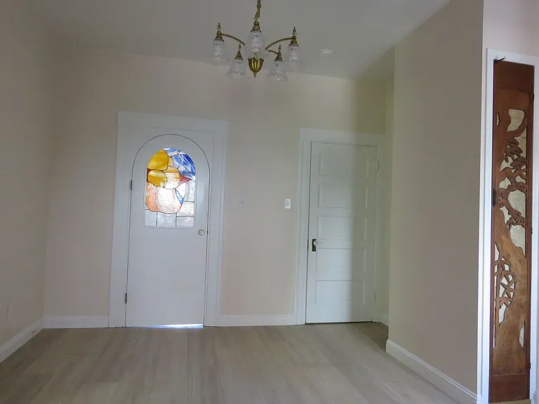 1714 Castro St — Photo 12