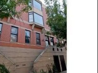 435 W Armitage Ave, Chicago, IL 60614