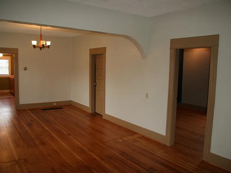4004 SE 62nd Ave — Photo 6