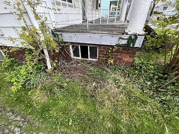 5th image of 11717 Princeton Ave