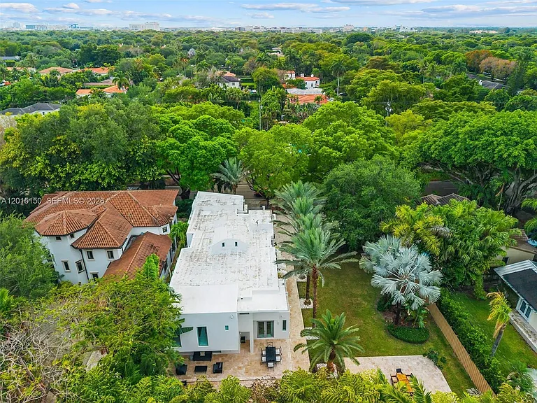 3917 S Le Jeune Rd — Photo 111