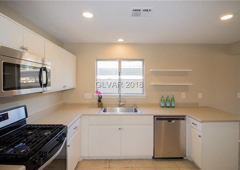 1st image of 531 Kristin Ln