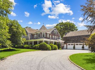 132 W Neck Rd, Southampton, NY 11968