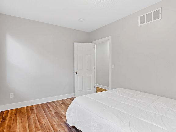 4th image of 570 Kimball Pl #570