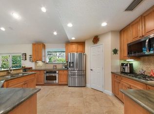 2220 W Pineridge Ct, Delray Beach, FL 33444