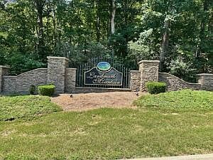 1st image of 22 Summit Dr
