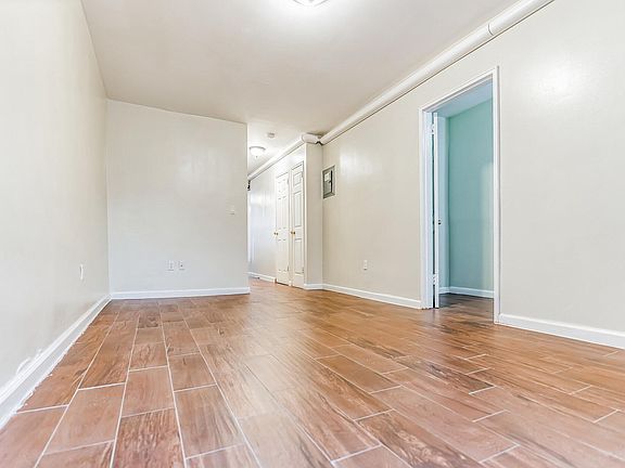5th image of 10416 Avenue L Floor 1