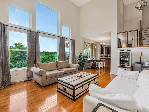4th image of 7063 Vail Ct